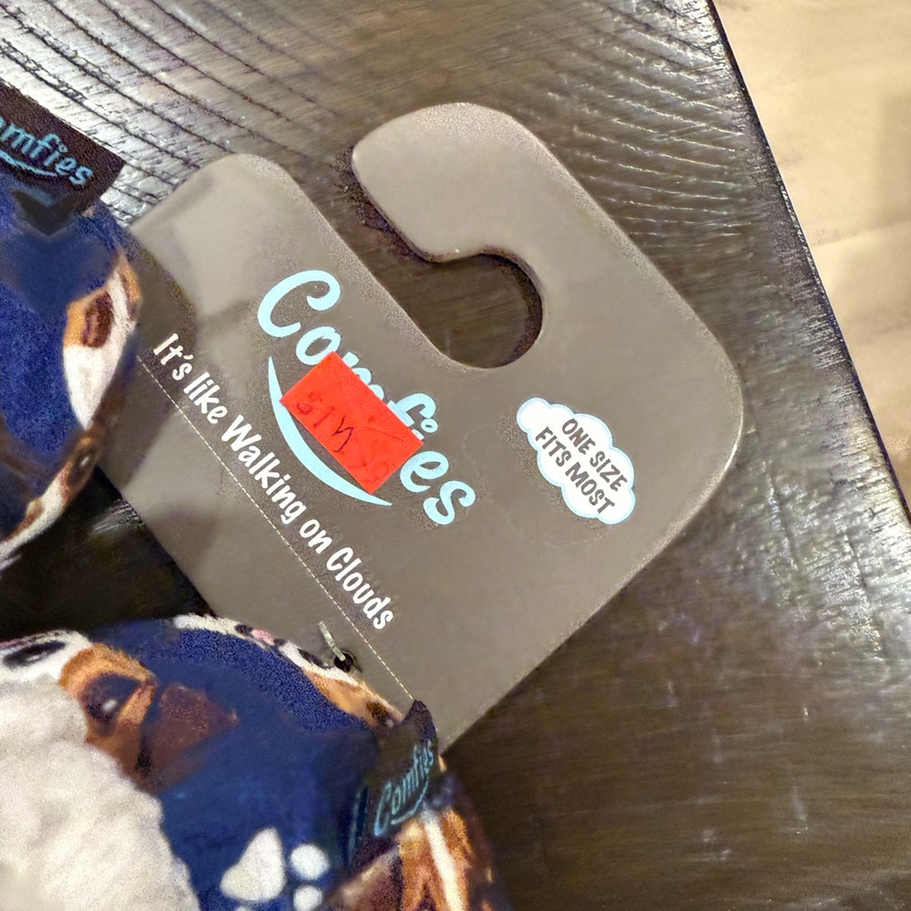 Blue Dog Print Slippers - Picture 3 of 3